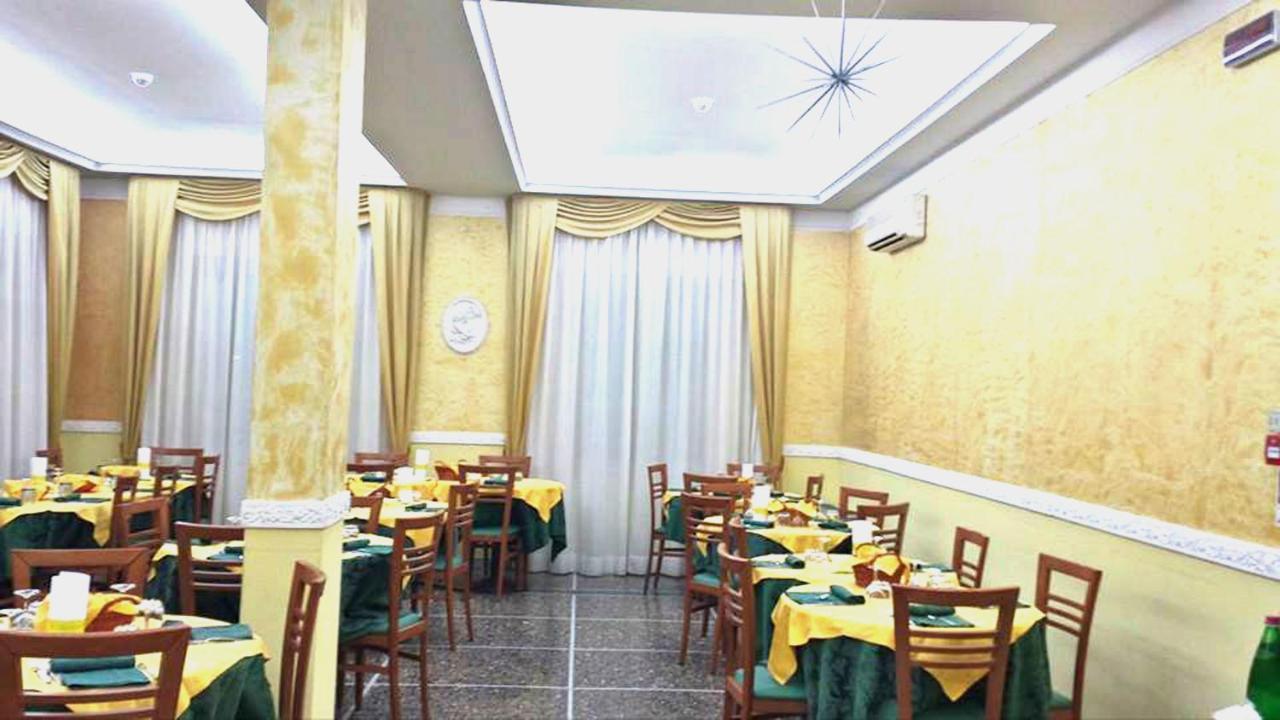 Hotel Giannella Rimini Exterior foto